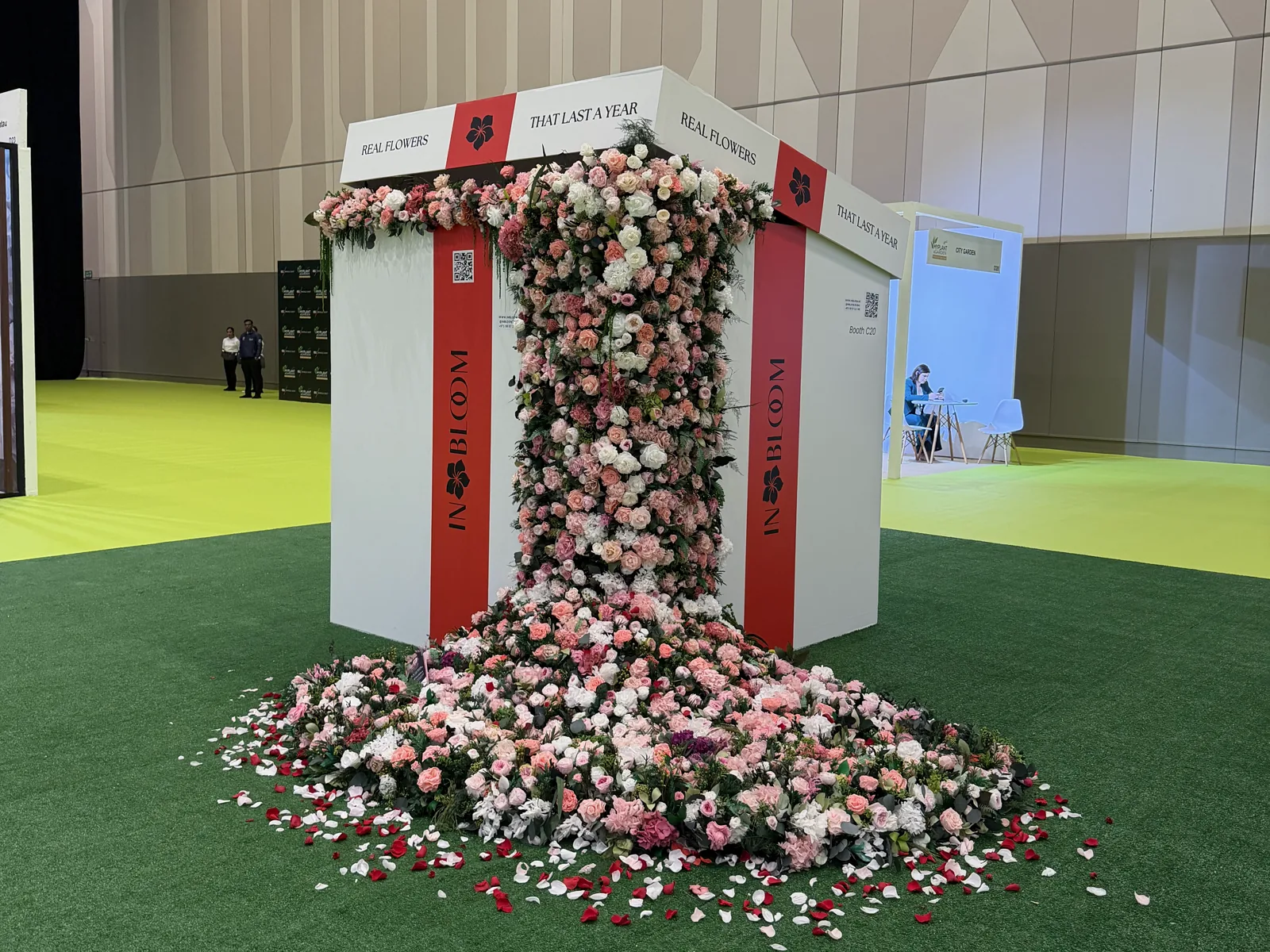 IN BLOOM floral installation at an exhibition stand
