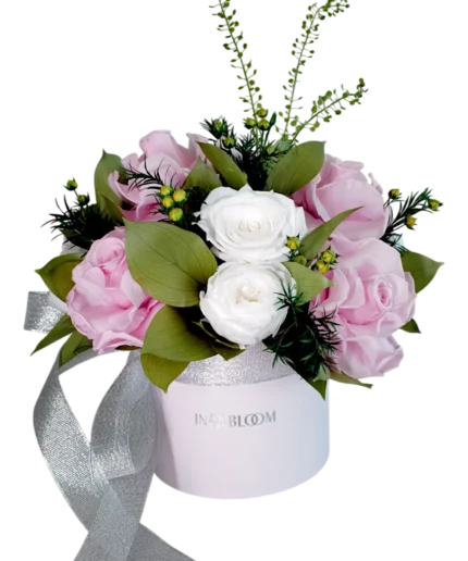 Elis - Tender Love preserved flowers gift box in Dubai