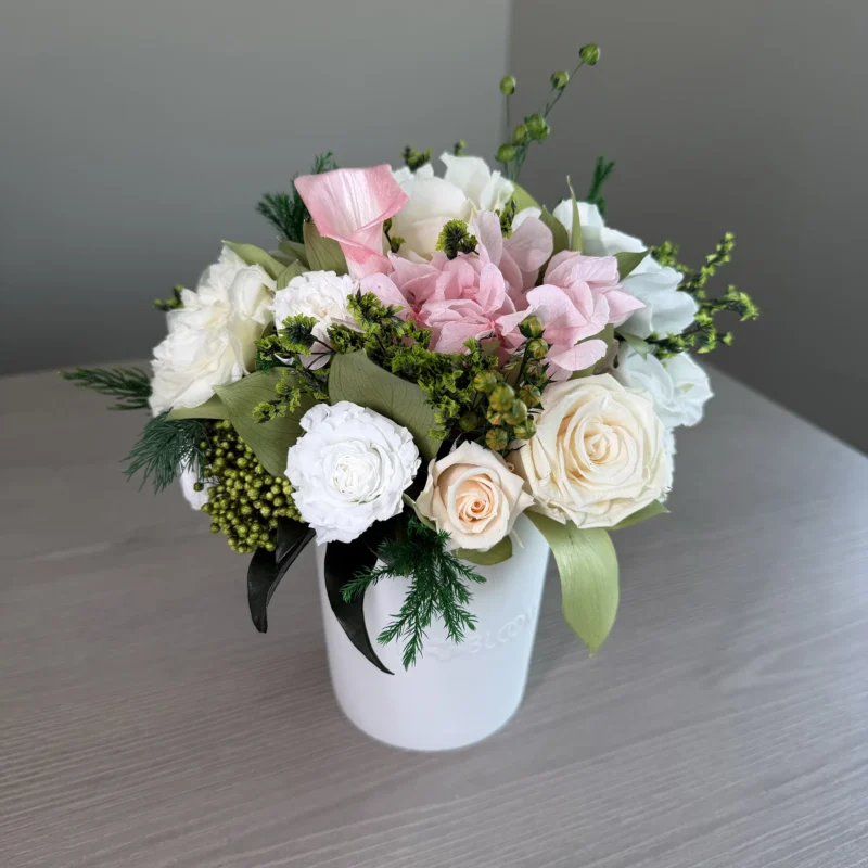 Luna Peach Cloud preserved flower arrangement detail view in Dubai