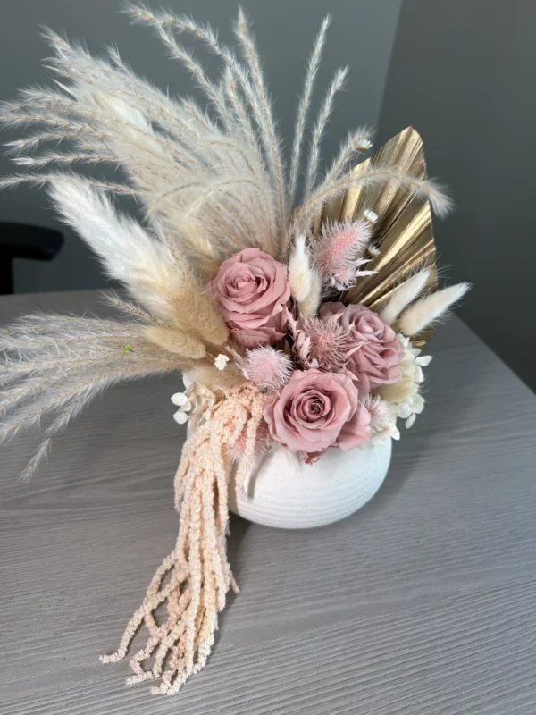 Echo preserved flower arrangement detail view in Dubai