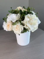Luna Sandstorm preserved flower arrangement detail view in Dubai
