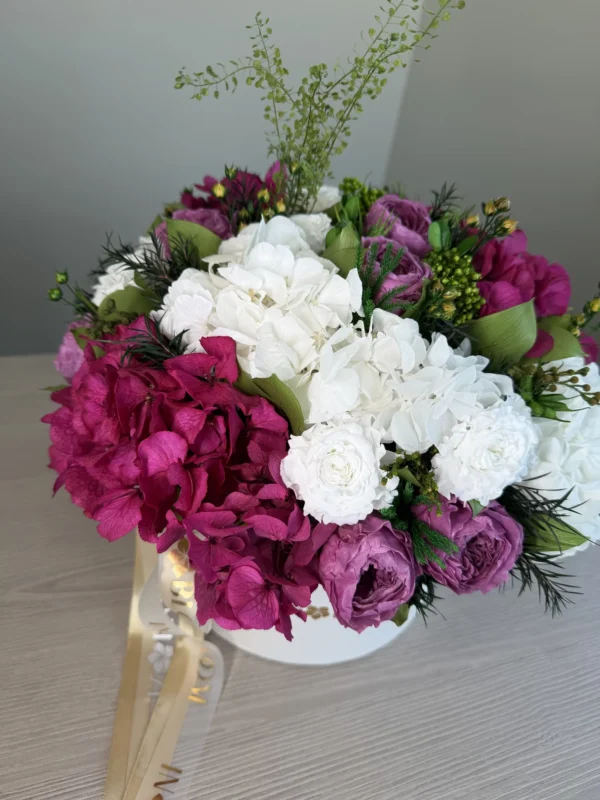 Olivia - Moonlit Purple preserved flowers gift box detail view in Dubai