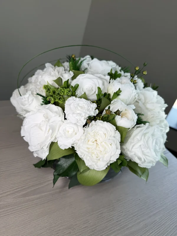 Grace Blanc preserved flower arrangement detail view in Dubai