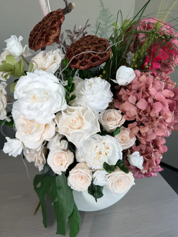 Eleanor preserved flower arrangement detail view in Dubai