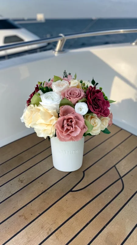Luna - Dusty champagne preserved flower arrangement in Dubai detail