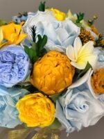 Elis - Golden Skies preserved flower arrangement in Dubai detail