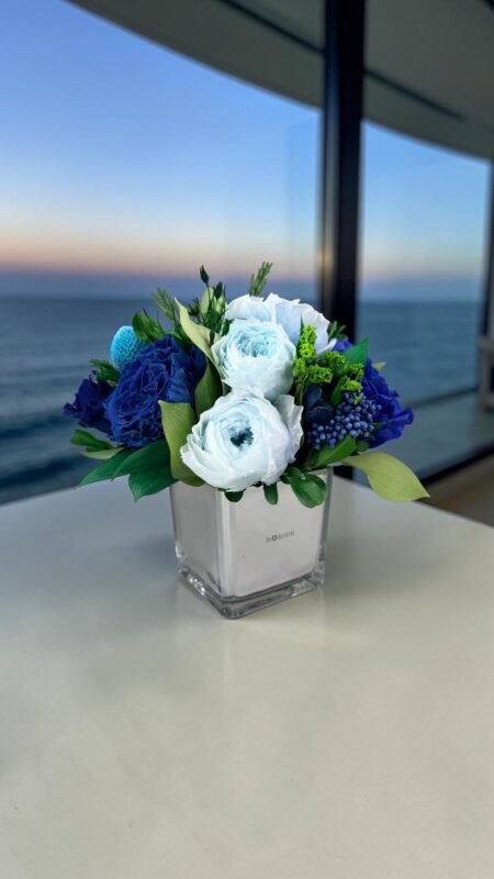 AMELY - Ocean Pearl preserved flower arrangement in Dubai detail