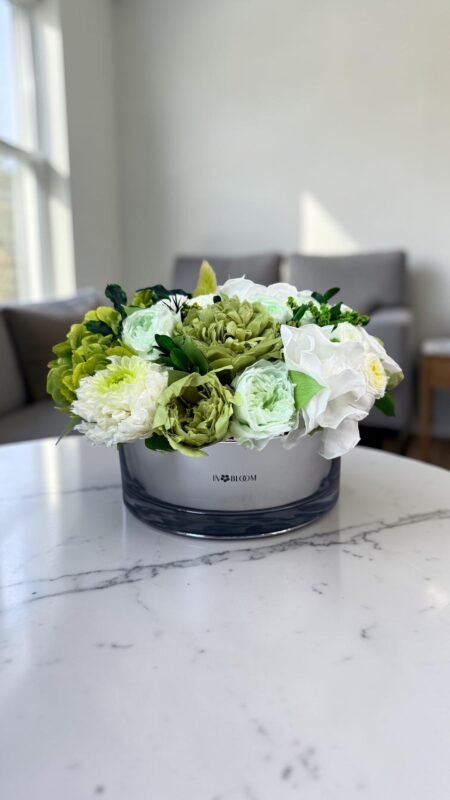 GRACE FRESH SERENITY preserved flower arrangement in Dubai detail