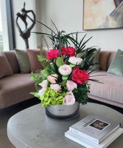 Emerald Blush preserved flower arrangement in Dubai detail