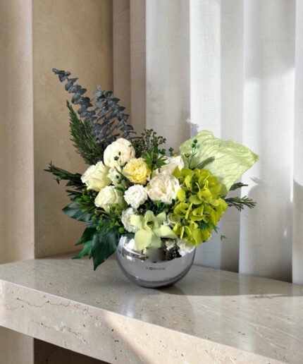 preserved flowers bouquet in vase