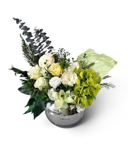 preserved flowers bouquet in vase