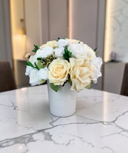LUNA - ROYAL CHAMPAGNE preserved flower arrangement in Dubai detail