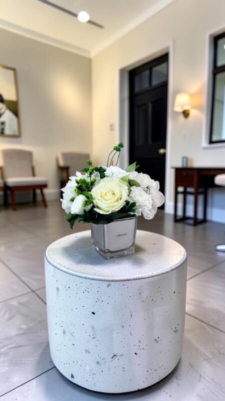 KATIE - White Symphony preserved flower arrangement in Dubai detail