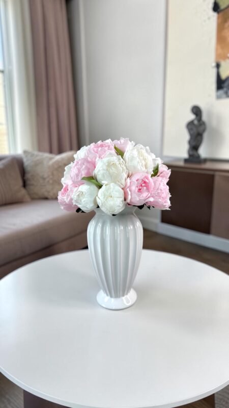 Peony Whisper preserved flower arrangement in Dubai detail