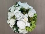 Luna - blanc 8 preserved flower arrangement detail view in Dubai