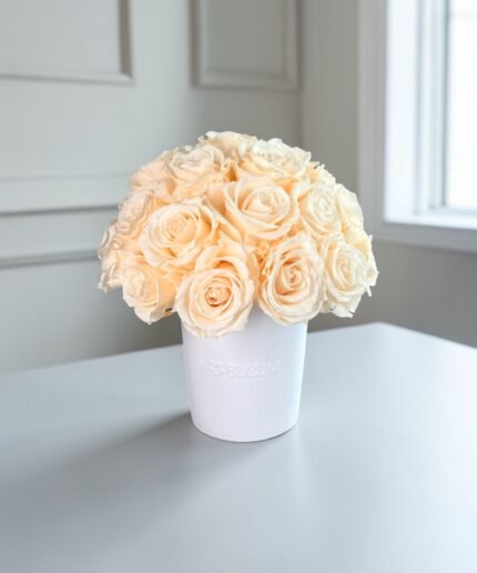 Luna champagne preserved flower arrangement detail view in Dubai