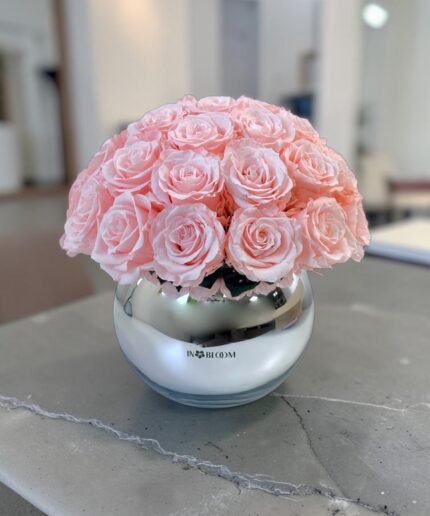 LOULOU - ROSEWOOD preserved flower arrangement in Dubai detail